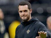 Noticias de la NFL: Derek Carr revela que varios equipos se han comunicado para un regreso
