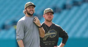 Los Buffalo Bills contrataron a Joe Brady como entrenador en jefe tras despedir a McDermott