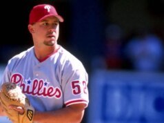 Ex estrella de la MLB dice que le ordenaron golpear a Barry Bonds y mintió al respecto