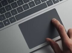 Windows 11 ahora te permite cambiar el tamaño de la zona de clic derecho del panel táctil, algo que ni siquiera macOS puede hacer.