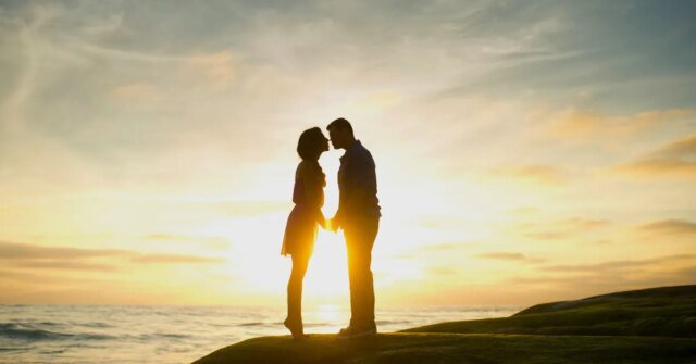 The-iPhone-contributed-to-a-collapse-in-US-fertility-claims-scientific-study.jpg