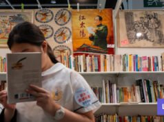 Hong Kong organiza una feria anual del libro mientras los libreros independientes enfrentan boicots y problemas legales