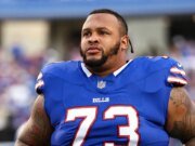 Por qué Dion Dawkins dice que el MVP defensor de la NFL, Josh Allen, es ‘absolutamente malo’
