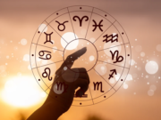 Midjourney ha anunciado la adquisición sorpresa de la popular aplicación de horóscopos Co-Star