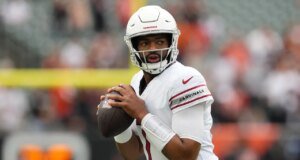 Jacoby Brissett recibió un aumento de $15,5 millones de los Cardinals para la temporada 2026
