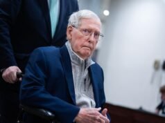 Al gobernador de Kentucky McConnell: demuestre su aptitud para servir o ‘dimitir’