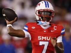SMU nombrado nuevo centro de recuperación después del QB activo Kevin Jennings en medio de la campaña de Heisman