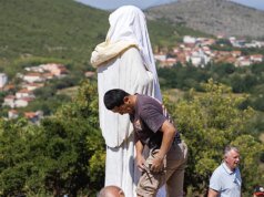 El santuario de Medjugorje en Bosnia fue vandalizado e incendiado